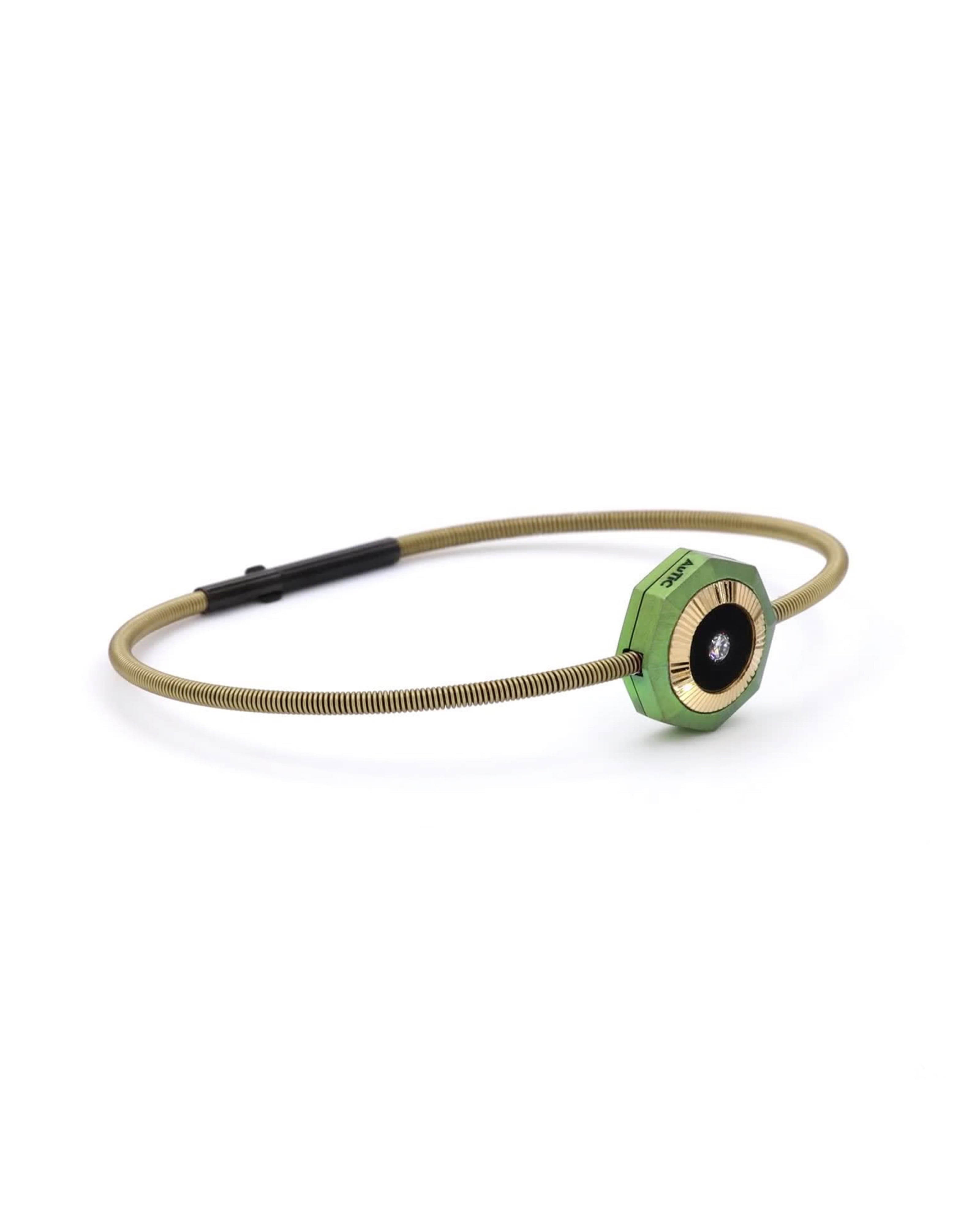 Vibes – Titanium Bracelet in Green Color.