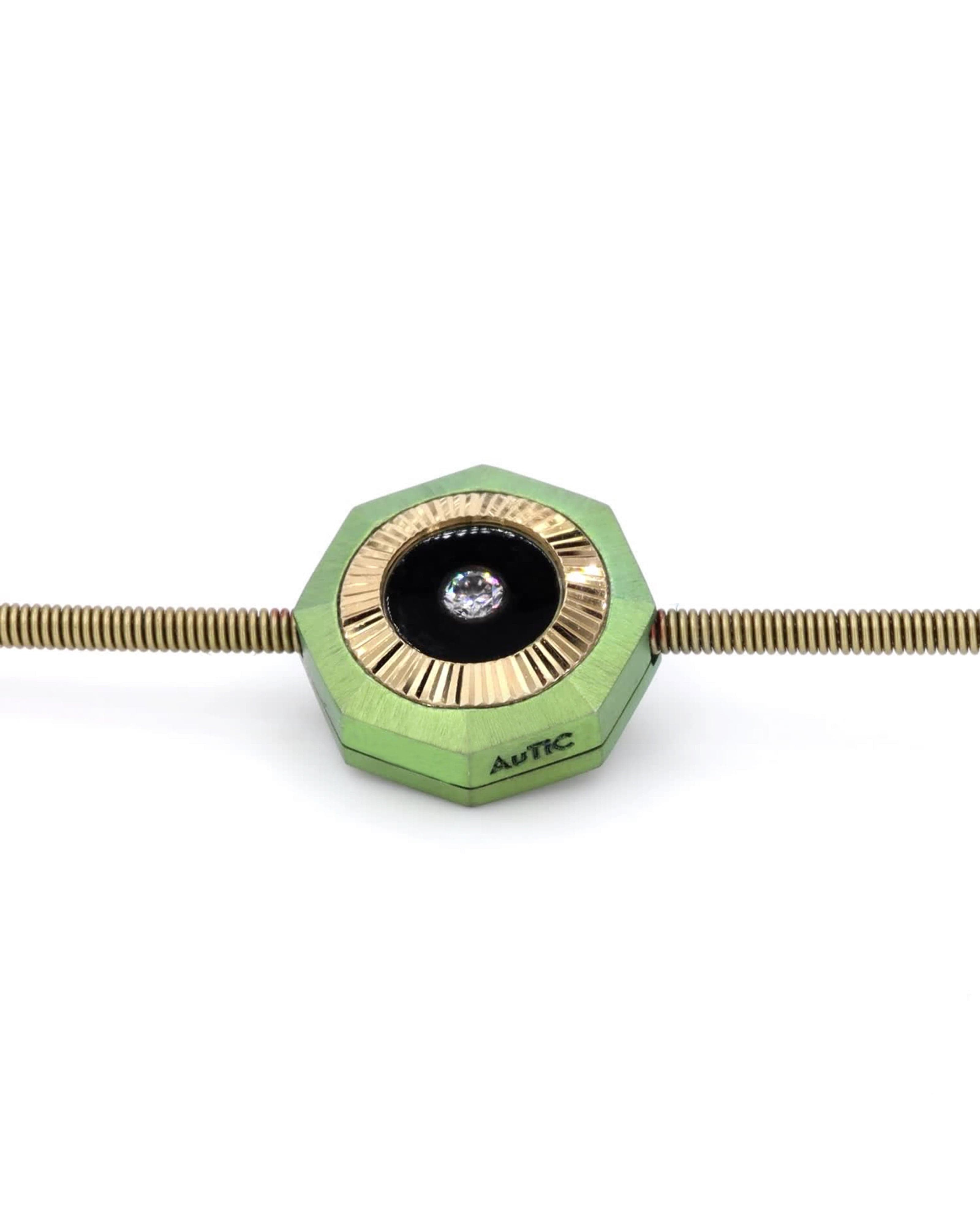 Vibes – Titanium Bracelet in Green Color.