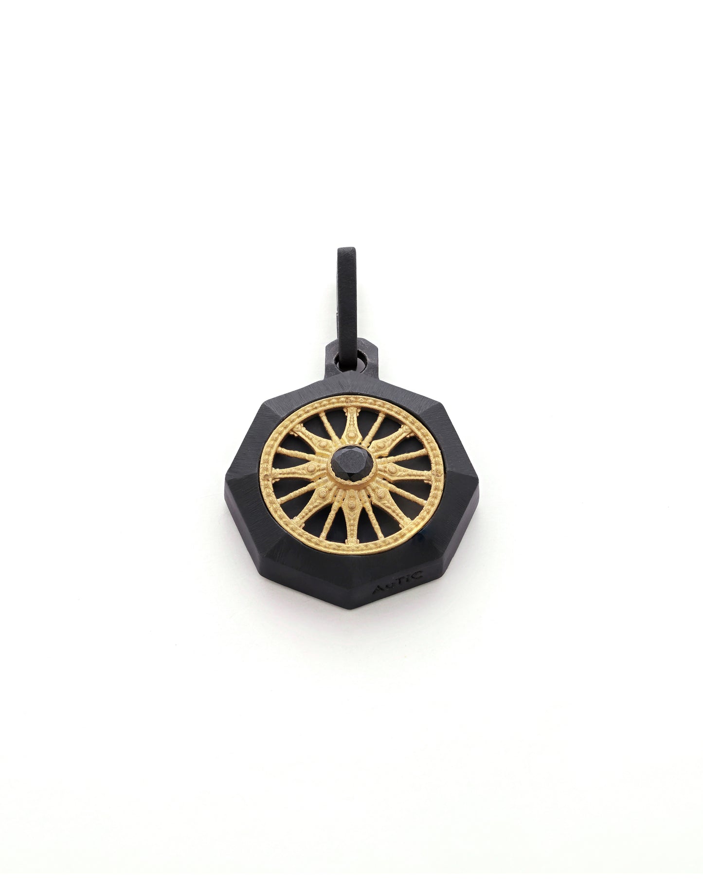 Dravida – Black Titanium Pendant