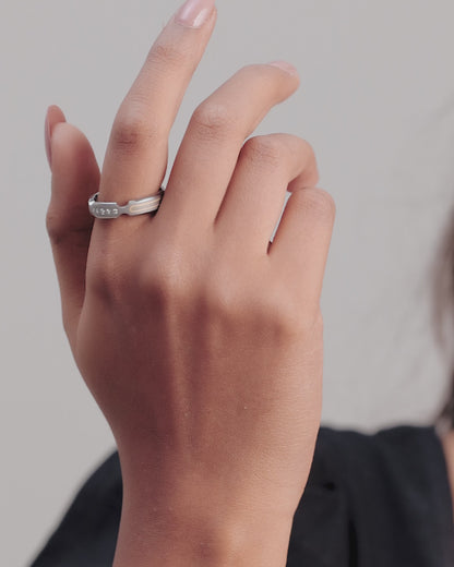 Eternity Unison - Women's Titianium Band